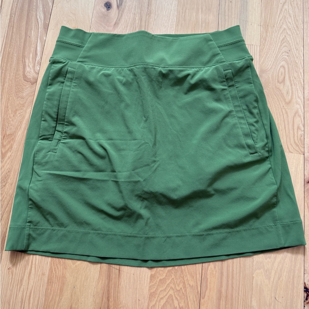Athleta 2024 Brooklyn Women's 16" Green Tennis Pickleball Skort Size 4